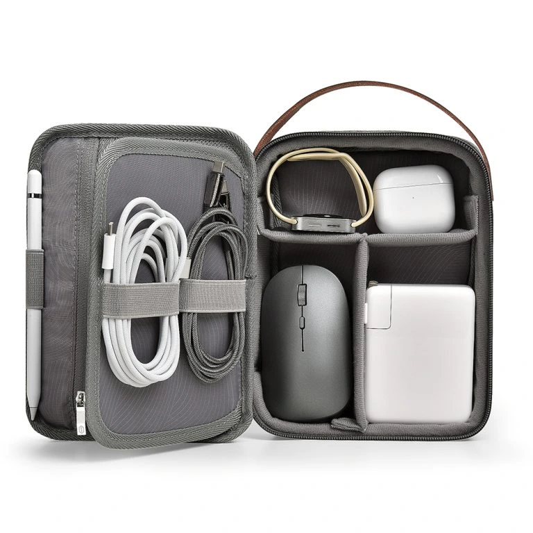 WiWU Minimal Tech Pouch – Ultimate organization for your gadgets, offering sleek storage for cables, chargers, power banks, earphones, and more with a minimalist design and durable, water-resistant fabric.