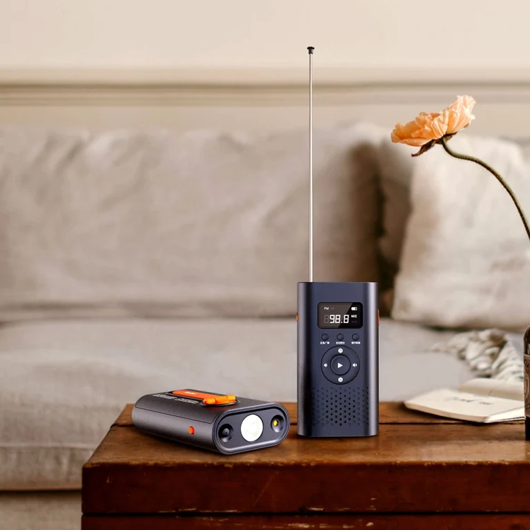 NexTool Multi-function Emergency Hand Crank Radio NE20092 6-in-1 Survival Tool with Flashlight and Power Bank